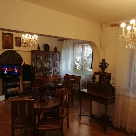 Apartament In The Historical Center