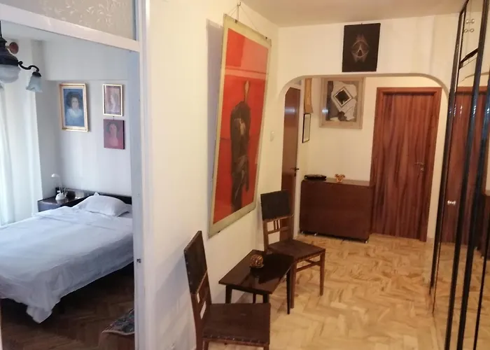 Apartament In The Historical Center