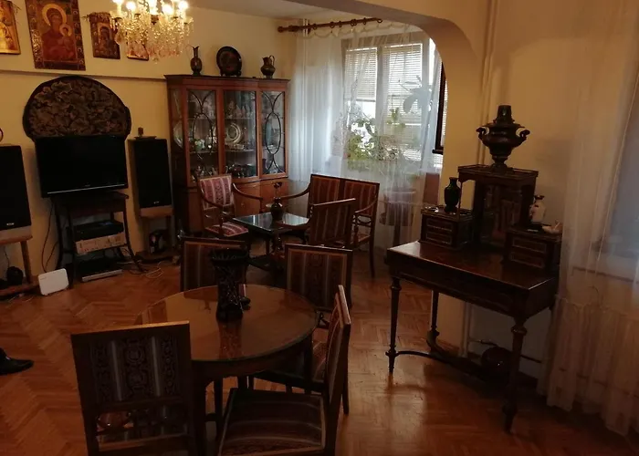 Apartament In The Historical Center