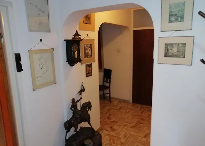 Apartament In The Historical Center Bukareszt